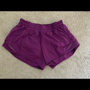 purple lululemon hotty hot